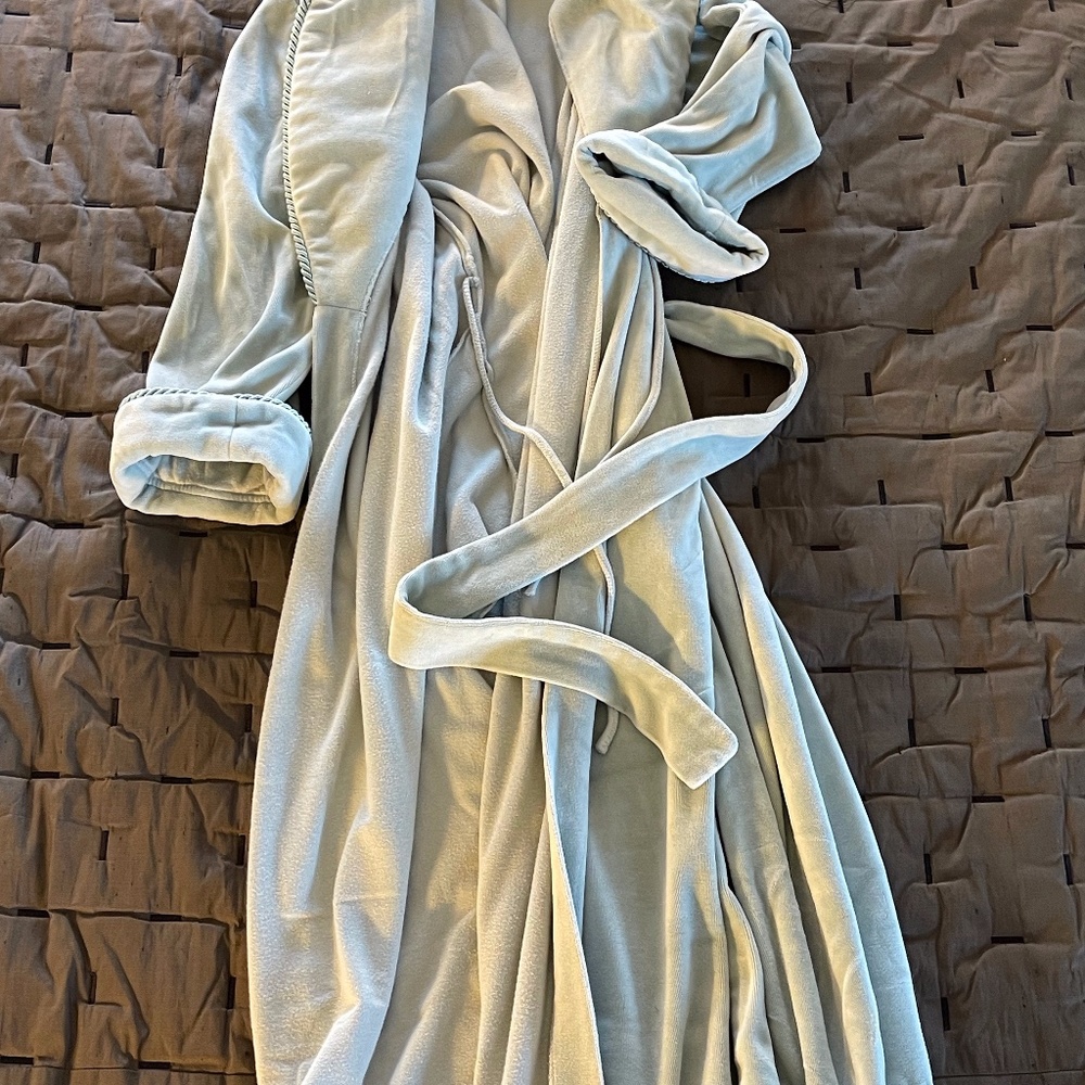 Glam Velour Robe